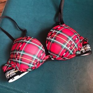 PINK Victoria secret super pushup bra